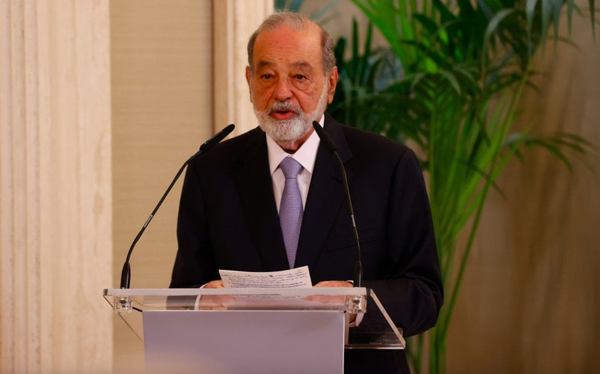 EL REY ENTREGA AL INGENIERO CARLOS SLIM EL IX PREMIO ENRIQUE V. IGLESIAS AL DESARROLLO DEL ESPACIO EMPRESARIAL IBEROAMERICANO